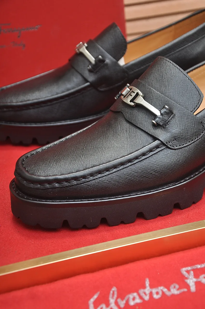 Men's shoes 💰500💶[Ferragamo/Ferragamo] The latest model in the counter. Original imported high-quality cowhide with open edges + imported 🐂 water-dyed cowhide lining + original luxury metal buckle + original combined outsole. Comparison without pressure 38--45 (45 is custom-made and cannot be returned or exchanged)